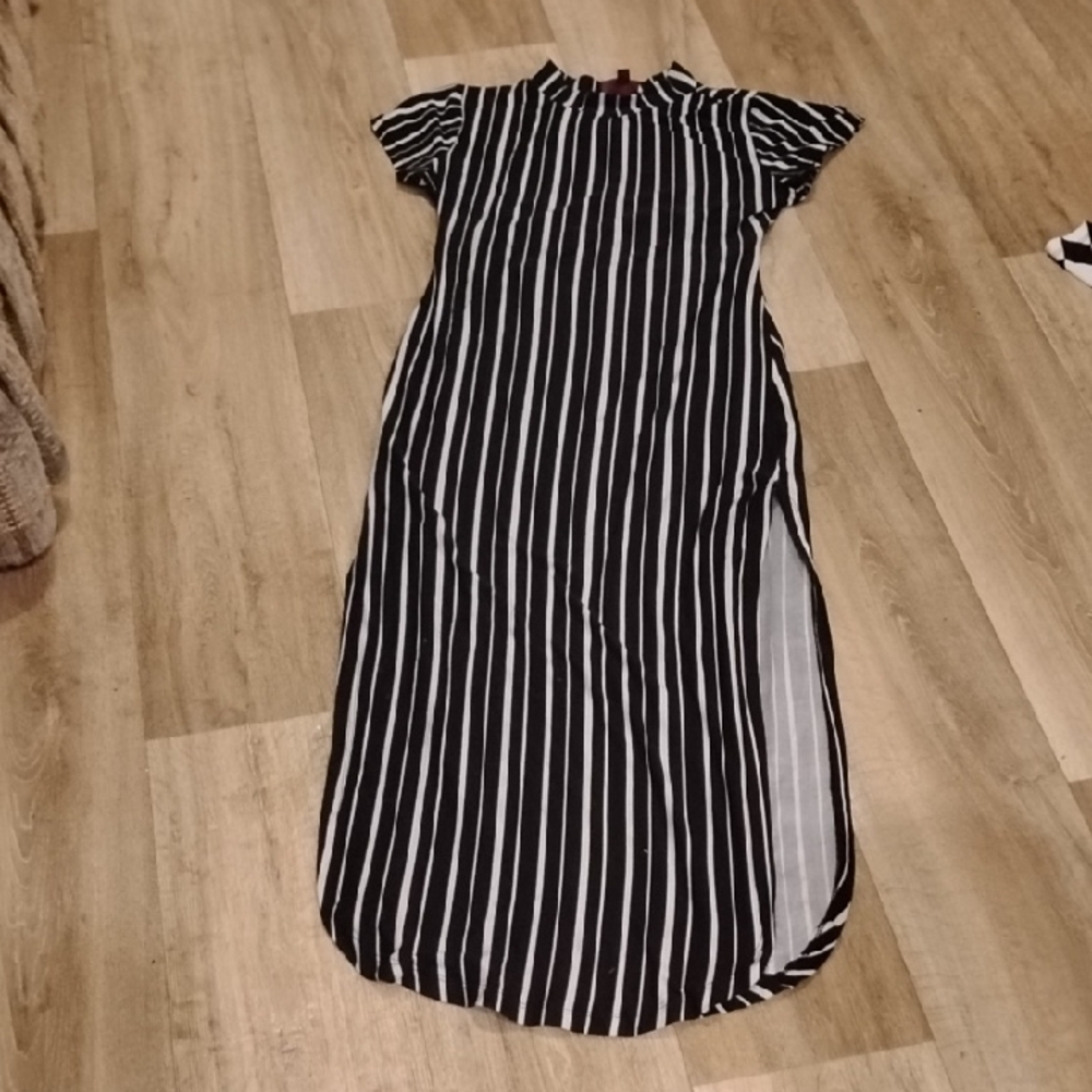 Chic Striped Short Sleeve Dress